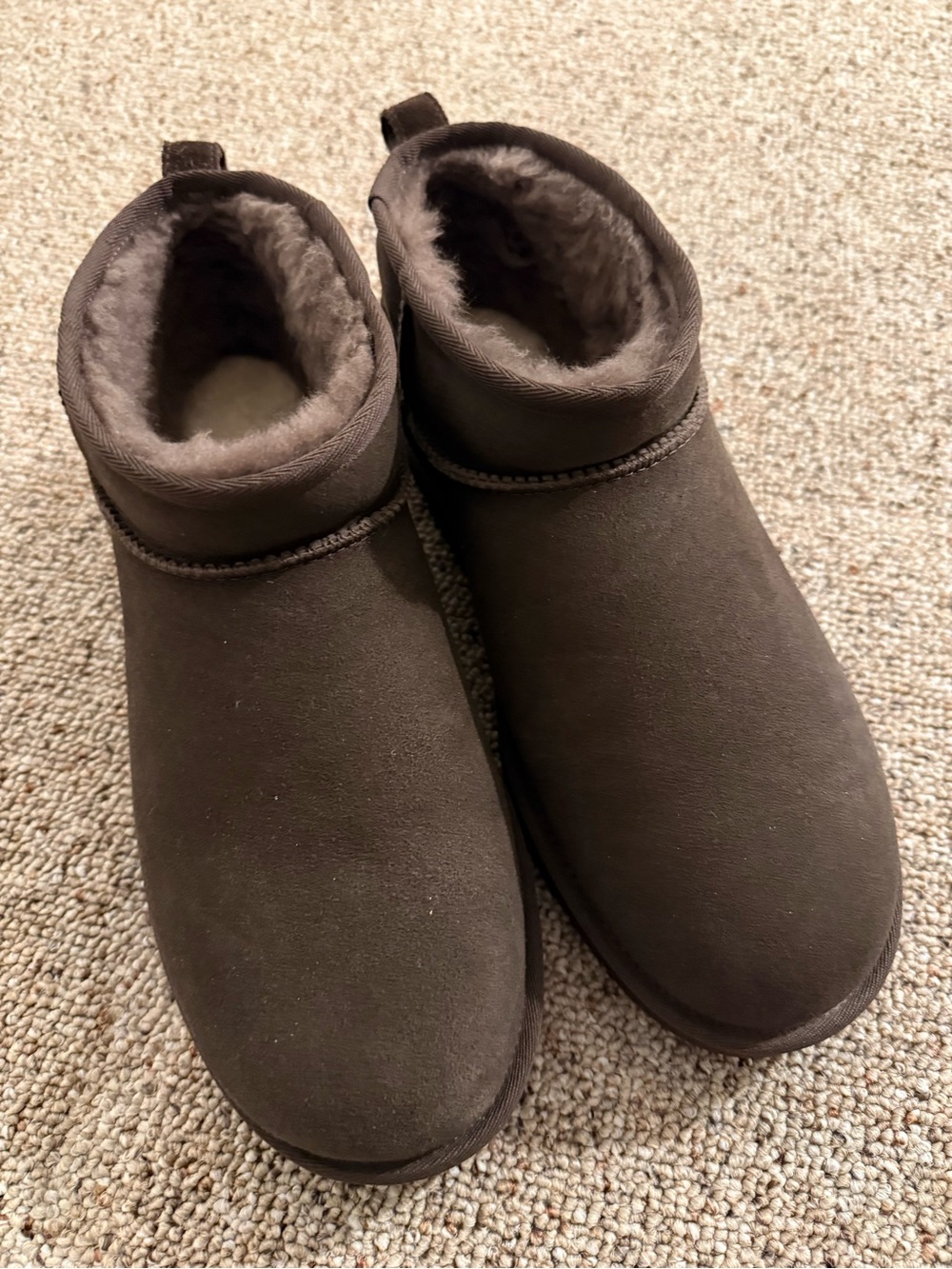 UGG Men's Short Cozy Slip-On Slippers — Dark Brown